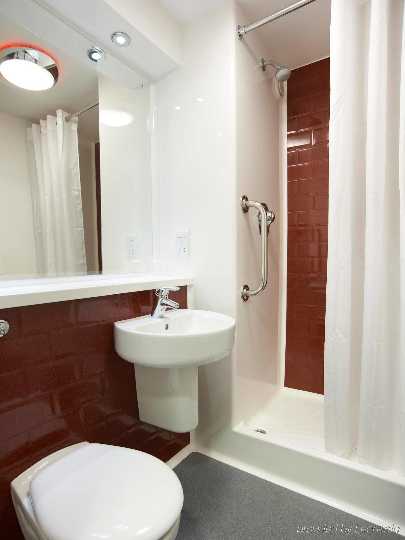 Travelodge Cambridge Orchard Park Milton  Exterior photo